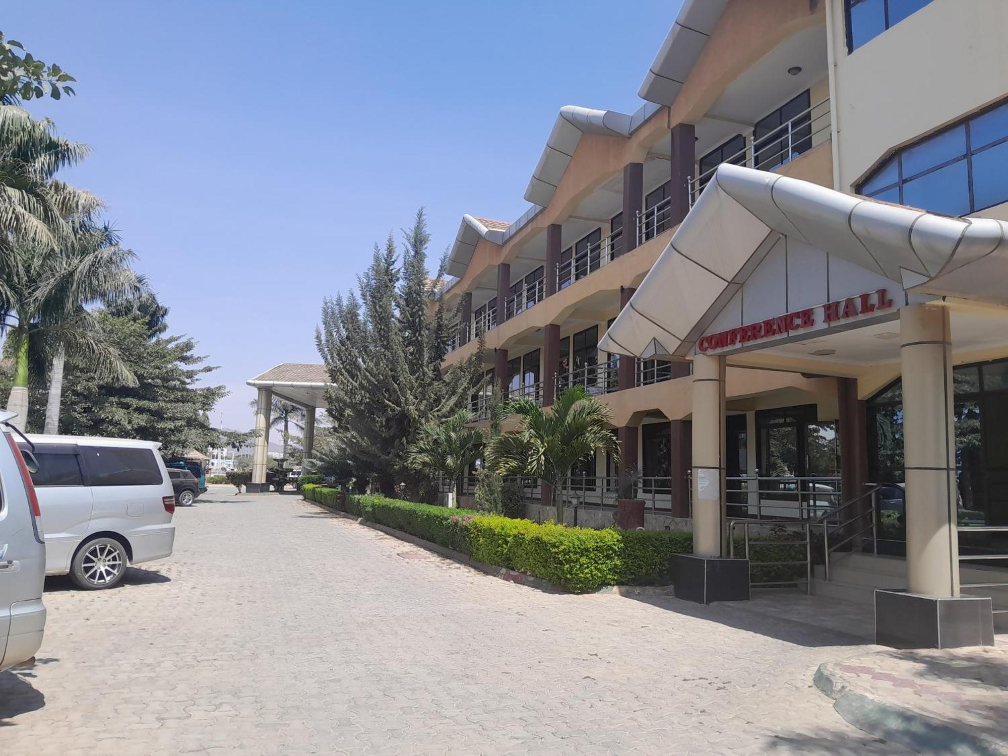 Morena Dodoma Hotel & Apartment Exterior photo