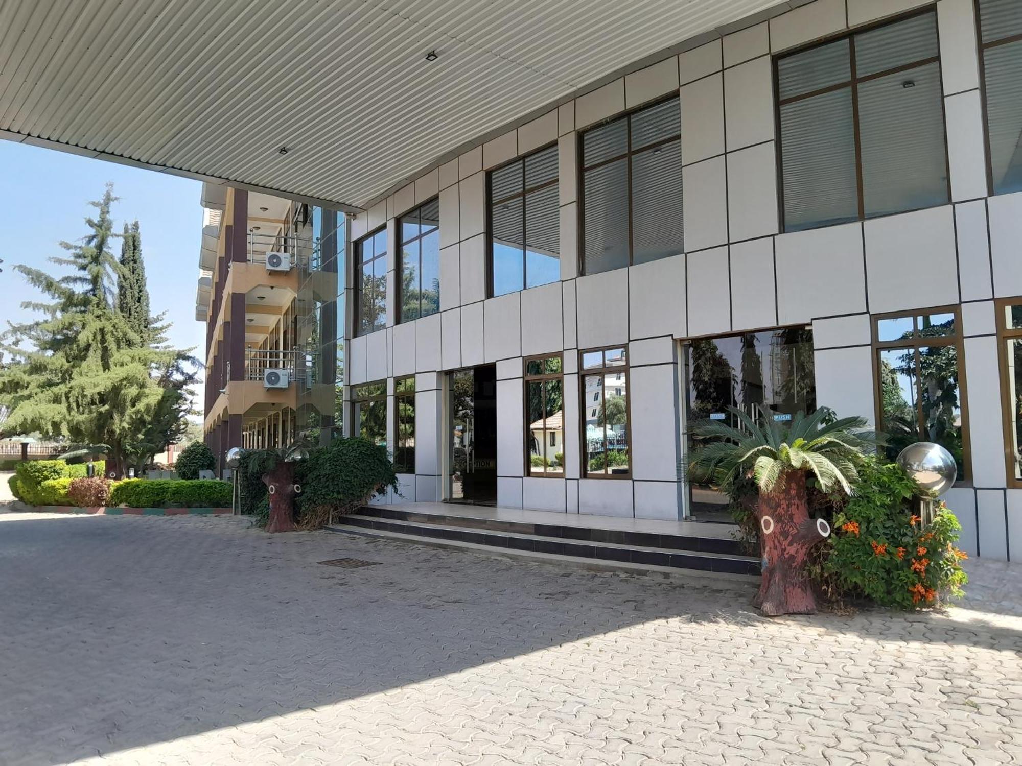 Morena Dodoma Hotel & Apartment Exterior photo
