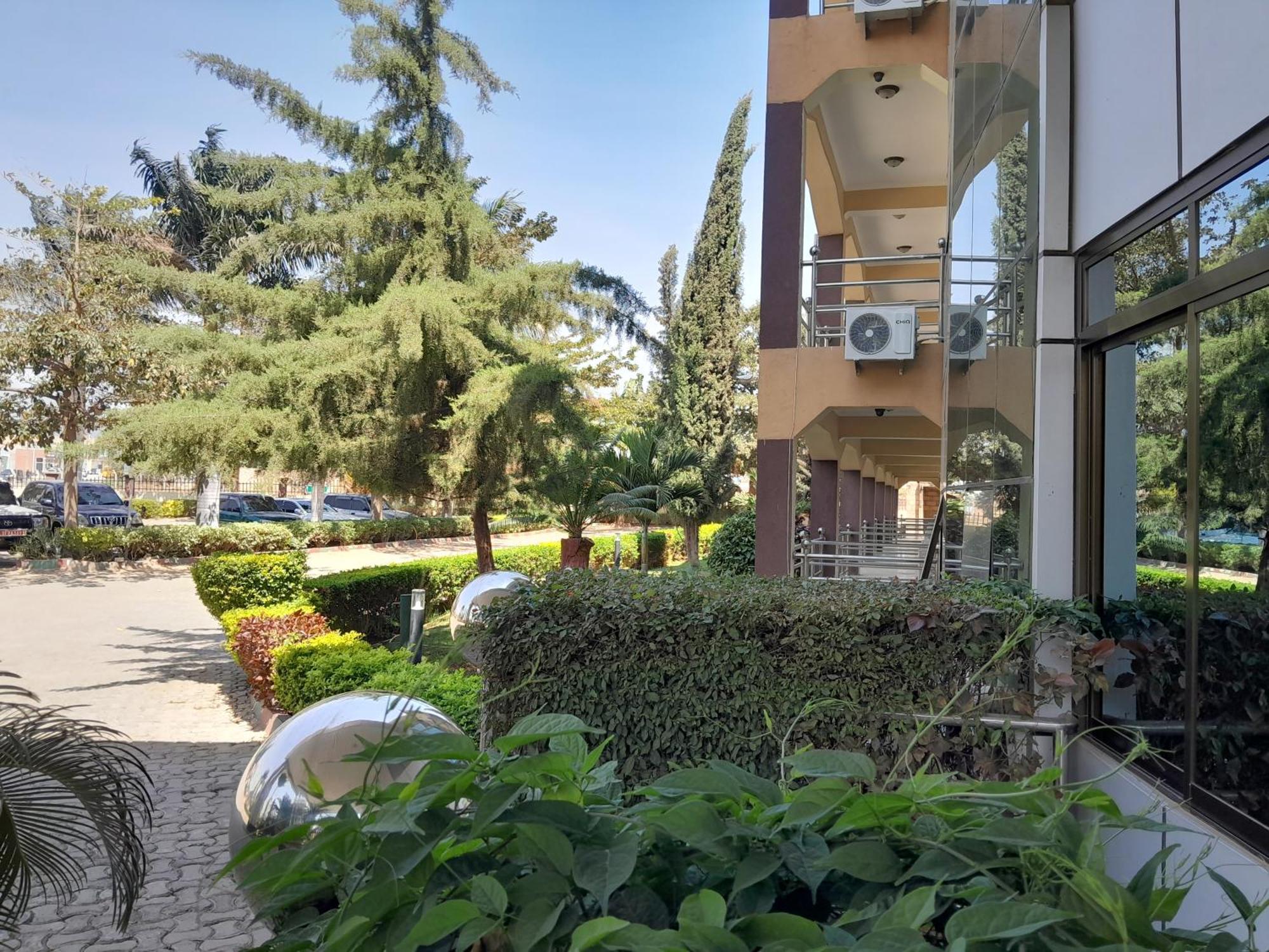 Morena Dodoma Hotel & Apartment Exterior photo
